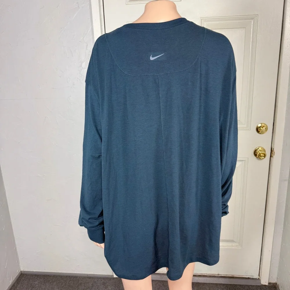 Nike One Women's Shirt XL Teal Long Sleeve Crew neck Relaxed FN2817 Knit W3-14